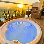 Dominique Luxury - 1 Bedroom - Private Jacuzzi - 13Th Floor