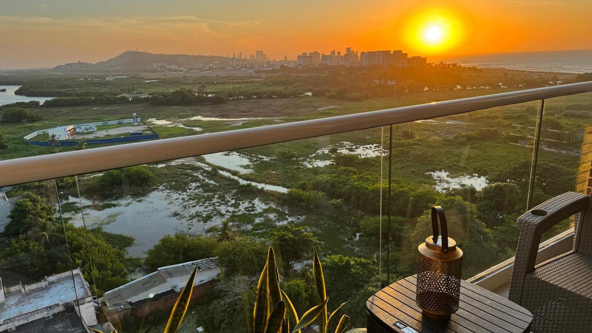 Dominique Luxury - 1 Bedroom - Private Jacuzzi - 13th Floor Cartagena