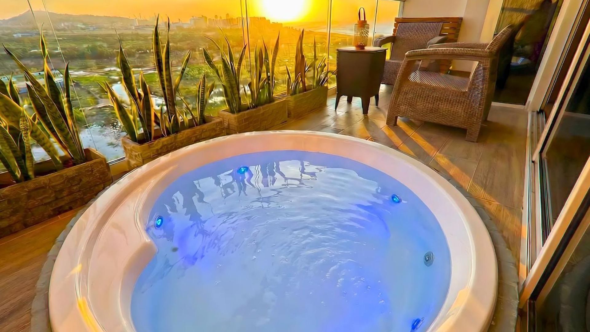 Dominique Luxury - 1 Bedroom - Private Jacuzzi - 13th Floor * Cartagena