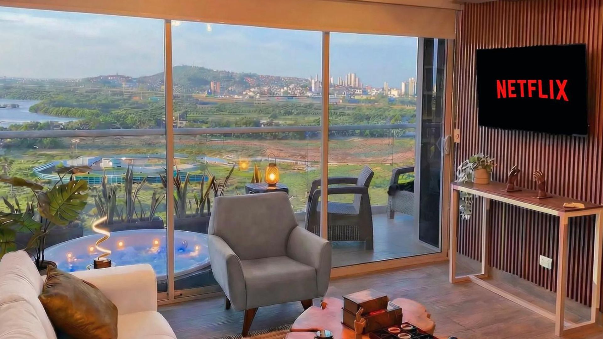 Dominique Luxury - 1 Bedroom - Private Jacuzzi - 13th Floor