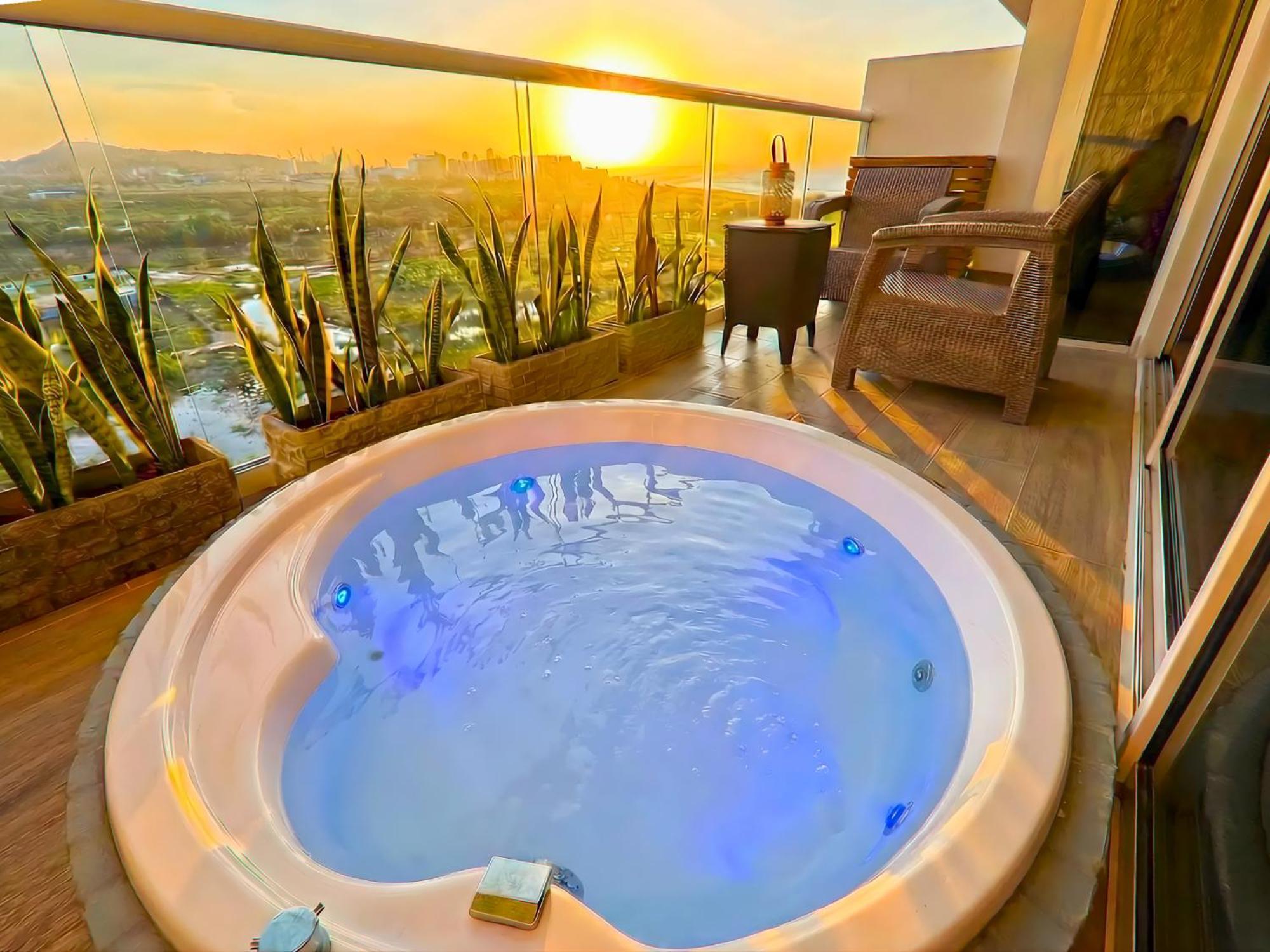 Dominique Luxury - 1 Bedroom - Private Jacuzzi - 13th Floor * Cartagena